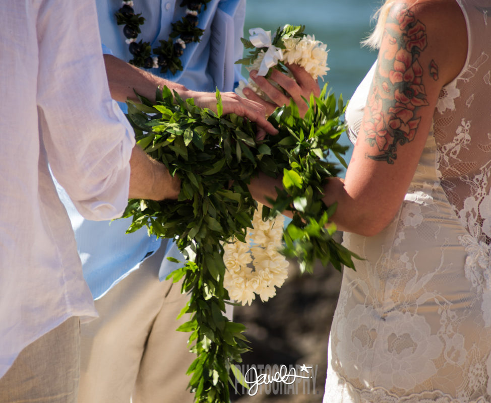hawaii beach wedding photographer